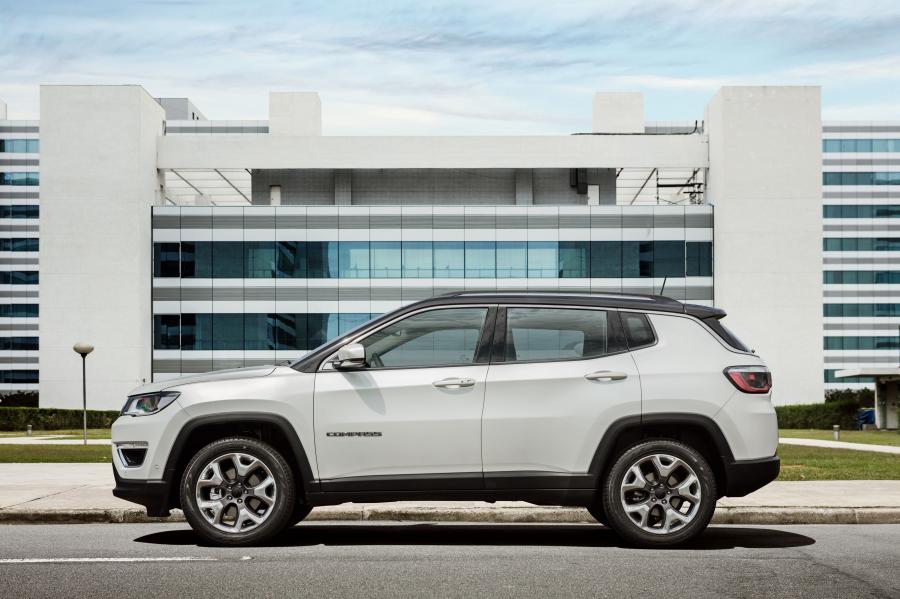  Jeep Compass Limited 2016 года  (LA) (фото 2 из 20)